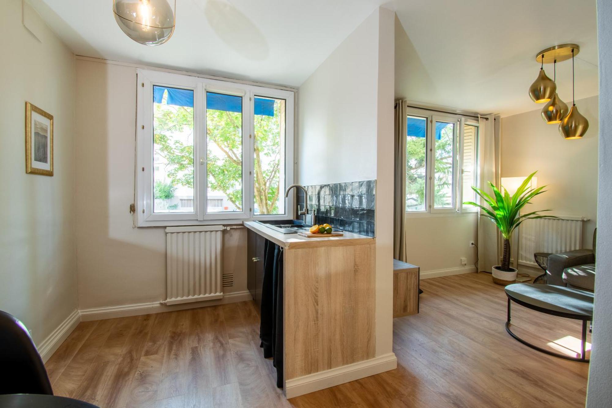 Suite Madison Villeurbanne Luaran gambar