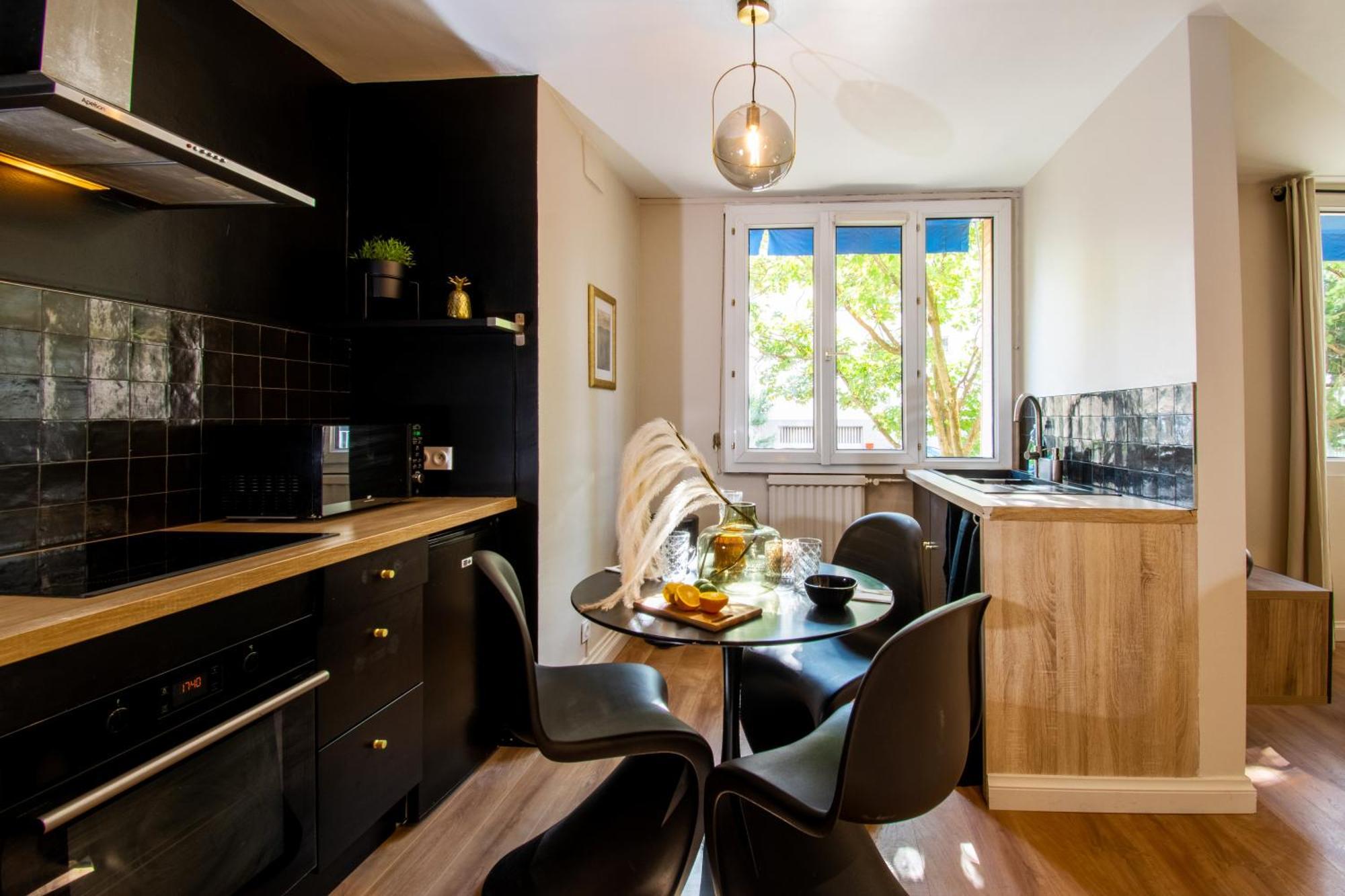 Suite Madison Villeurbanne Luaran gambar